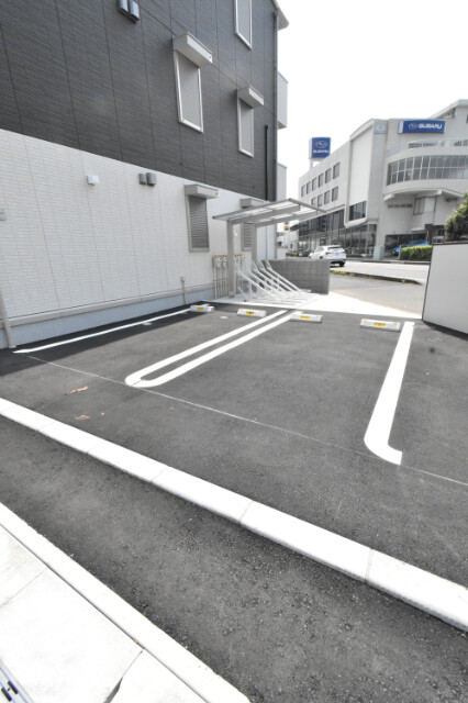 ��ʌ��������܎s������㗎���X���ڂ̃A�p�[�g�̒��ԏ�