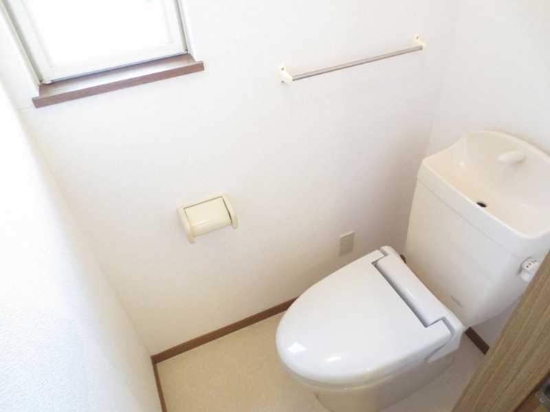 ��ʌ��k�����S�ɓޒ����P���ڂ̃A�p�[�g�̃g�C��