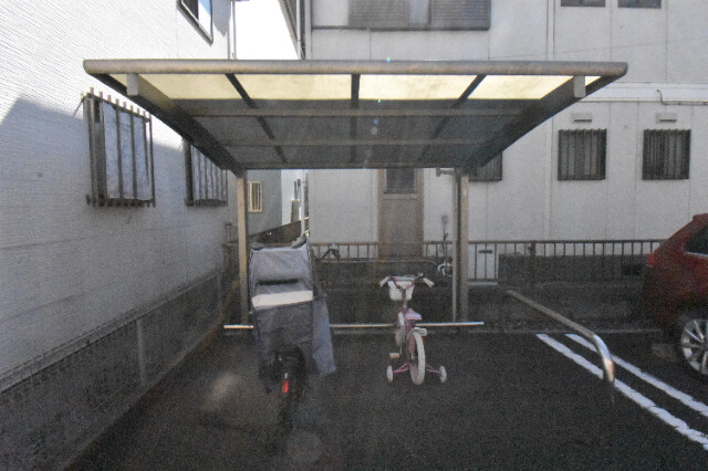 ��ʌ������s���Q���ڂ̃A�p�[�g�̂��̑�