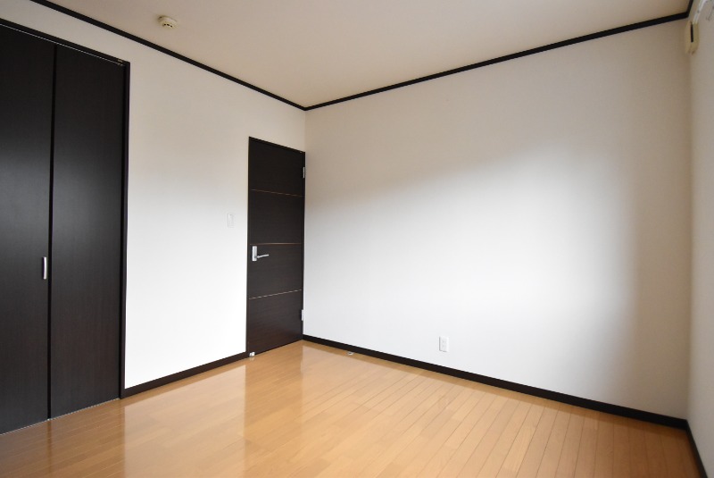 ��ʌ�����s�˒˓��P���ڂ̃A�p�[�g�̂��̑������E�X�y�[�X