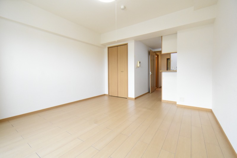 ��ʌ�����s�厚������̃}���V�����̋��ԁE���r���O