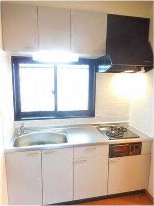 ��ʌ������s�c�˒��̃}���V�����̃L�b�`��