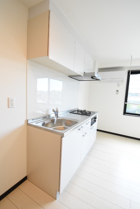 ��ʌ��������܎s�k��{�����Q���ڂ̃}���V�����̃L�b�`��