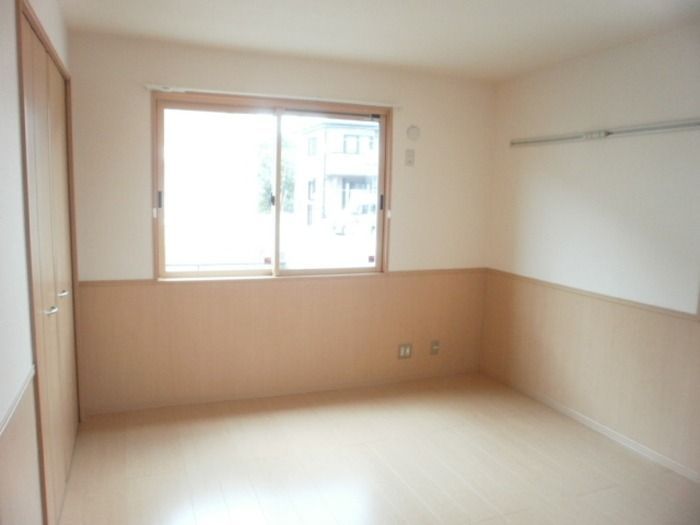 ��ʌ��k�����S�ɓޒ������R���ڂ̃A�p�[�g�̂��̑������E�X�y�[�X