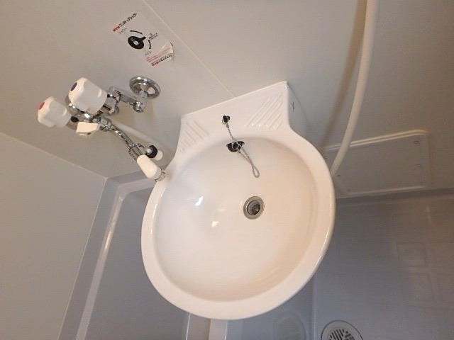 ��ʌ��������܎s��{����ؒ��Q���ڂ̃}���V�����̐��ʏ�