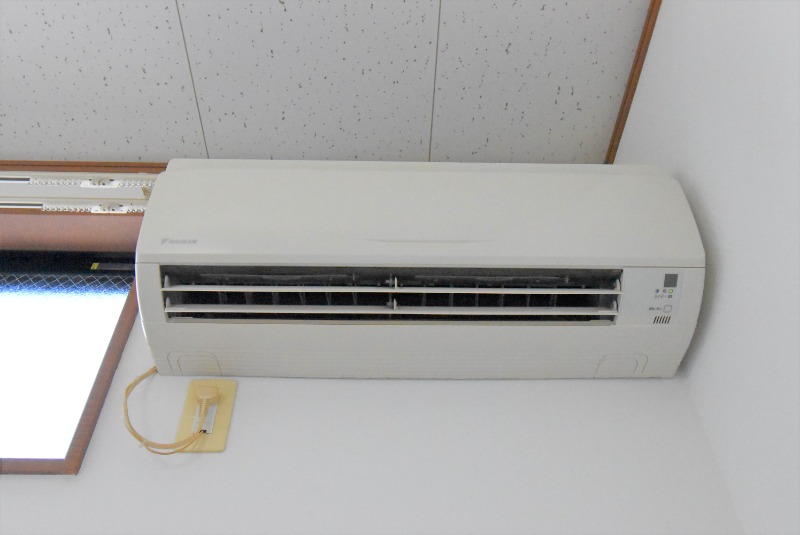 ��ʌ�����s������Q���ڂ̃A�p�[�g�̂��̑��ݔ�