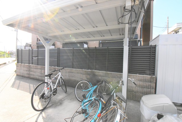 ��ʌ�����s������Q���ڂ̃A�p�[�g�̂��̑�