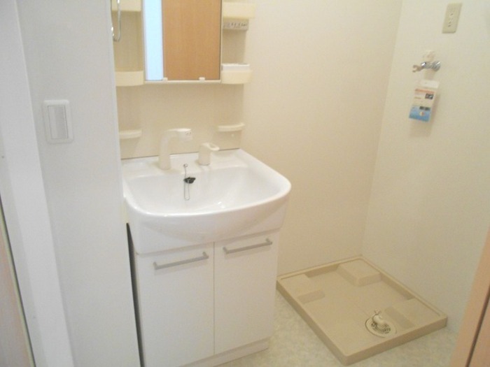 ��ʌ��������܎s��攒���R���ڂ̃A�p�[�g�̐��ʏ�