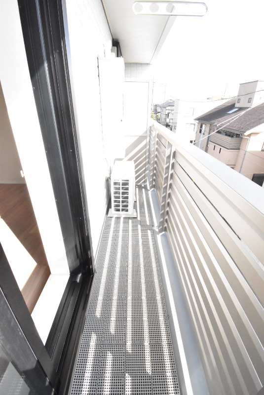 ��ʌ��������܎s�Y�a��̉ƂP���ڂ̃}���V�����̃o���R�j�[