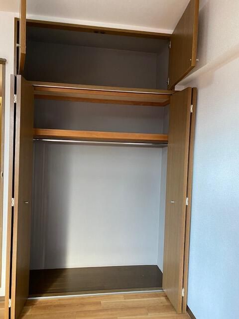 ��ʌ��������܎s�k��y�C���P���ڂ̃}���V�����̎��[