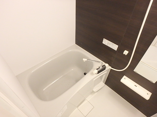 ��ʌ��������܎s�k����i���R���ڂ̃A�p�[�g�̃o�X