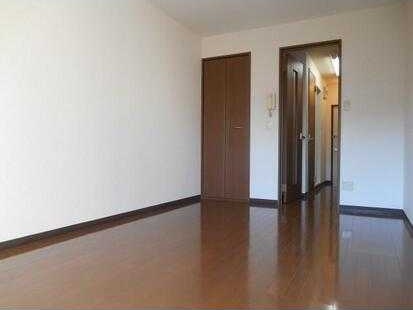 ��ʌ�����s���R�S���ڂ̃A�p�[�g�̂��̑������E�X�y�[�X