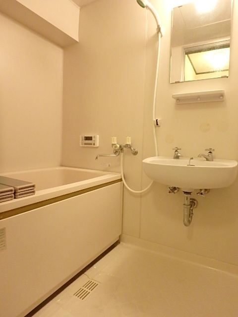 ��ʌ�����s�厚�����̃A�p�[�g�̃o�X