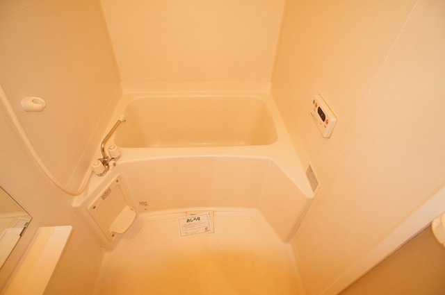 ��ʌ�����s���ԂR���ڂ̃}���V�����̃o�X