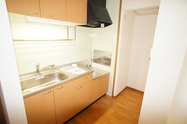 ��ʌ�����s���ԂR���ڂ̃}���V�����̃L�b�`��