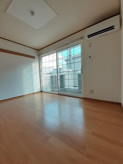 ��ʌ��������܎s������厚���V��̃A�p�[�g�̋��ԁE���r���O