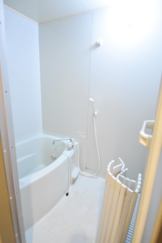 ��ʌ��������܎s�Y�a��O�n�R���ڂ̃A�p�[�g�̃o�X