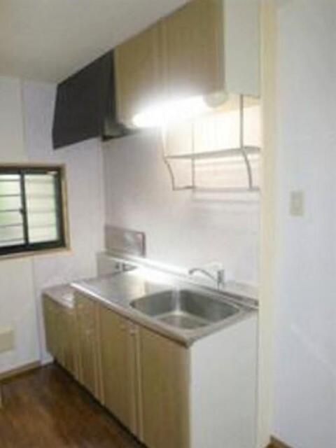 ��ʌ��������܎s�Y�a��O�n�R���ڂ̃A�p�[�g�̃L�b�`��