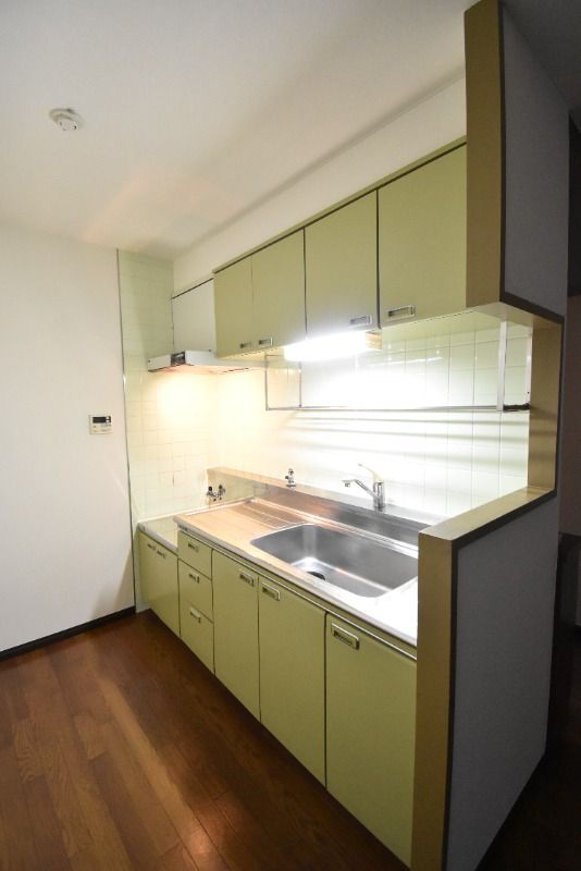 ��ʌ��������܎s�Y�a�挳���P���ڂ̃}���V�����̃L�b�`��