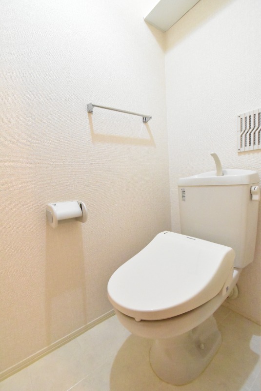 ��ʌ�����s�厚�ΐ_�̃A�p�[�g�̃g�C��