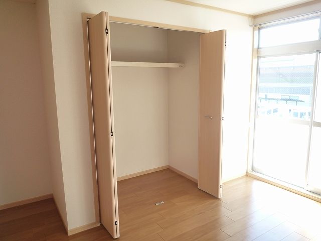 ��ʌ��k�����S�ɓޒ��厚�����̃}���V�����̎��[