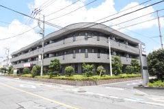 ��ʌ��������܎s�k��{�����P����62�̃}���V�����̌����O��