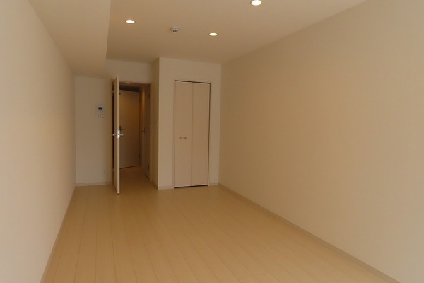 ��ʌ�����s�����P���ڂ̃A�p�[�g�̋��ԁE���r���O