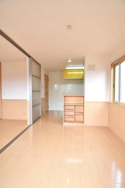 ��ʌ��������܎s������{�����Q���ڂ̃A�p�[�g�̋��ԁE���r���O