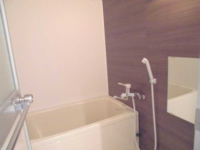 ��ʌ��������܎s�΋擌�Y�a�Q���ڂ̃}���V�����̃o�X