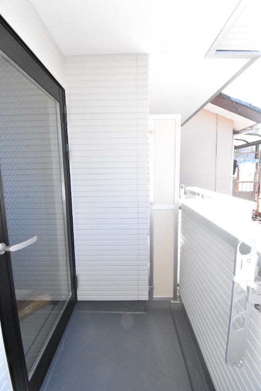 ��ʌ��������܎s�Y�a���؍�S���ڂ̃A�p�[�g�̃o���R�j�[