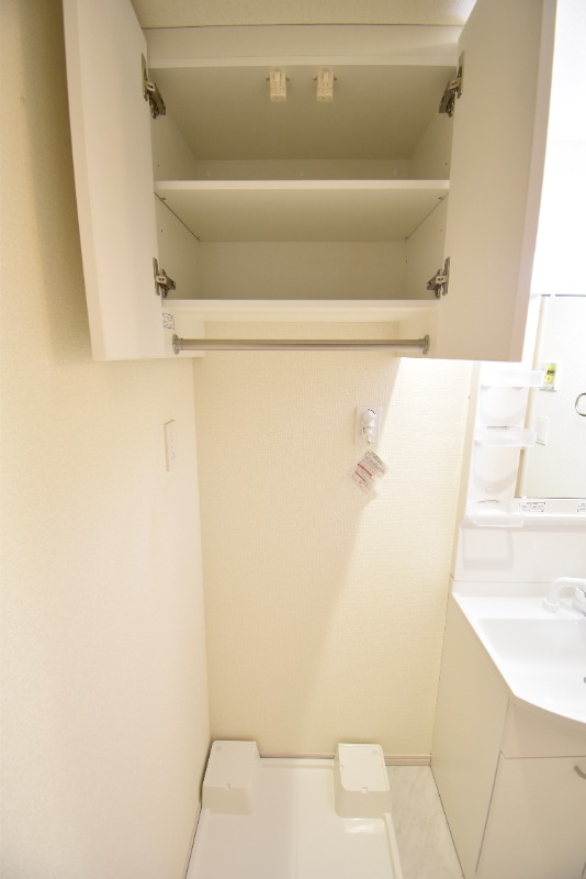 ��ʌ��������܎s����厚�󗈂̃A�p�[�g�̐��ʏ�