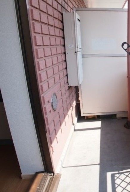 ��ʌ�����s��c�{�̃}���V�����̃o���R�j�[