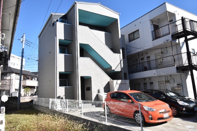 ��ʌ��z�J�s�����c��4-18�̃A�p�[�g�̌����O��