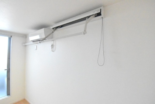 ��ʌ��z�J�s�����c���̃A�p�[�g�̂��̑��ݔ�