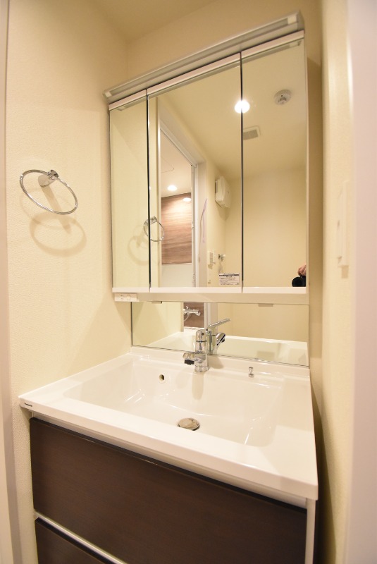 ��ʌ������s�h���Q���ڂ̃}���V�����̐��ʏ�