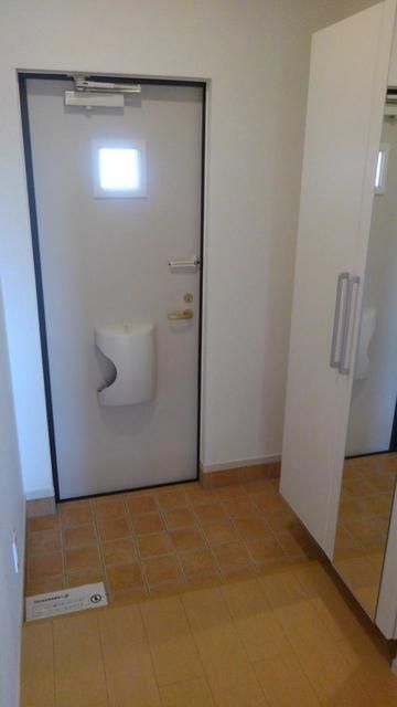 ��ʌ��������܎s����厚��c�{�̃A�p�[�g�̌���