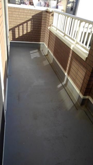 ��ʌ��������܎s����厚��c�{�̃A�p�[�g�̃o���R�j�[