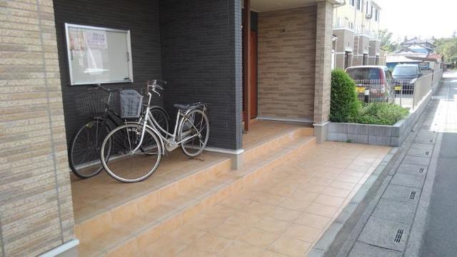 ��ʌ��������܎s����厚��c�{�̃A�p�[�g�̃G���g�����X