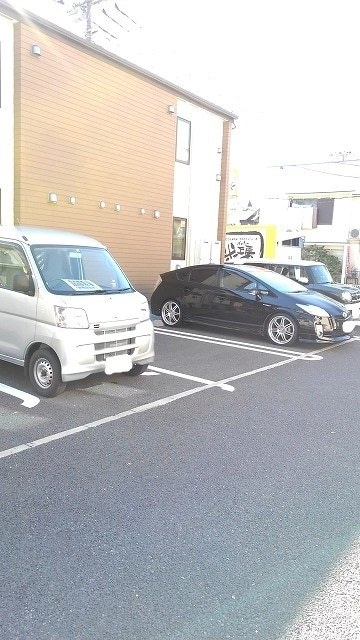 ��ʌ��������܎s��΋�z�K�R���ڂ̃A�p�[�g�̒��ԏ�