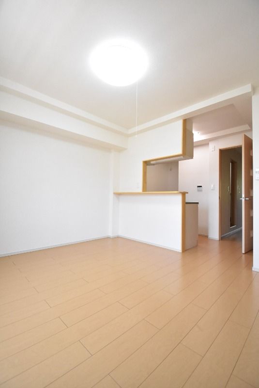 ��ʌ��������܎s�k����i���R���ڂ̃A�p�[�g�̋��ԁE���r���O