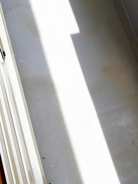 ��ʌ��@�c�s���V�h�T���ڂ̃A�p�[�g�̃o���R�j�[