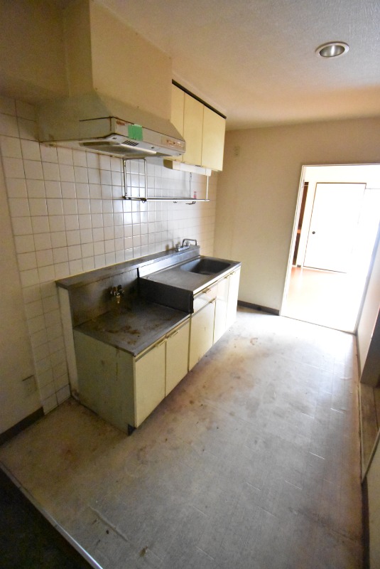 ��ʌ�����s���،����̃}���V�����̃L�b�`��