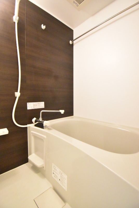 ��ʌ������s�����T���ڂ̃}���V�����̃o�X