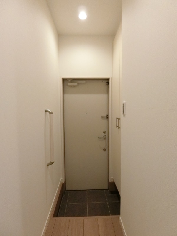 ��ʌ�����s�����Q���ڂ̃e���X�n�E�X�̌���