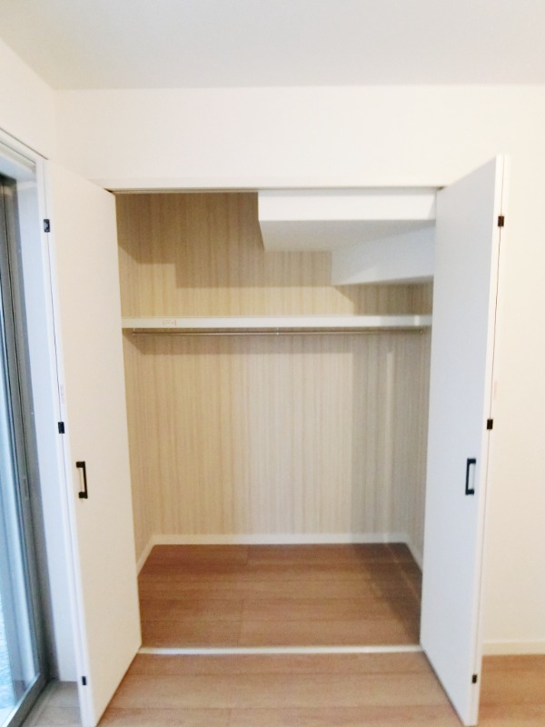 ��ʌ�����s�����Q���ڂ̃e���X�n�E�X�̎��[