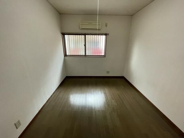 ��ʌ��������܎s����厚���V�n�̃A�p�[�g�̋��ԁE���r���O