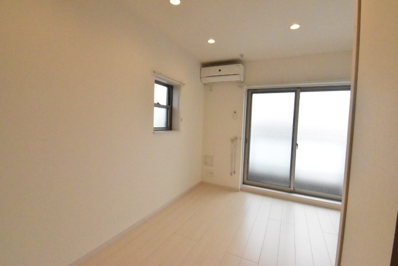 ��ʌ�����s�厚���̃}���V�����̋��ԁE���r���O