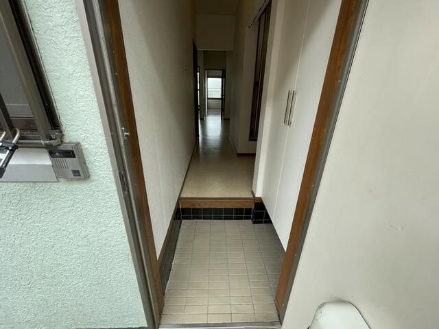 ��ʌ��������܎s����厚���V�n�̃A�p�[�g�̌���