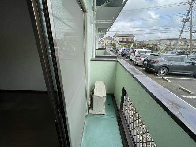 ��ʌ��������܎s����厚���V�n�̃A�p�[�g�̃o���R�j�[