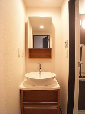 ��ʌ�����s���L�Q���ڂ̃}���V�����̐��ʏ�